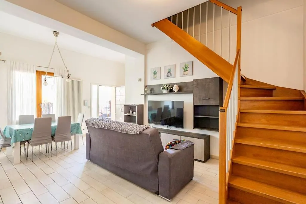 Casa Kurama Apartment Follonica