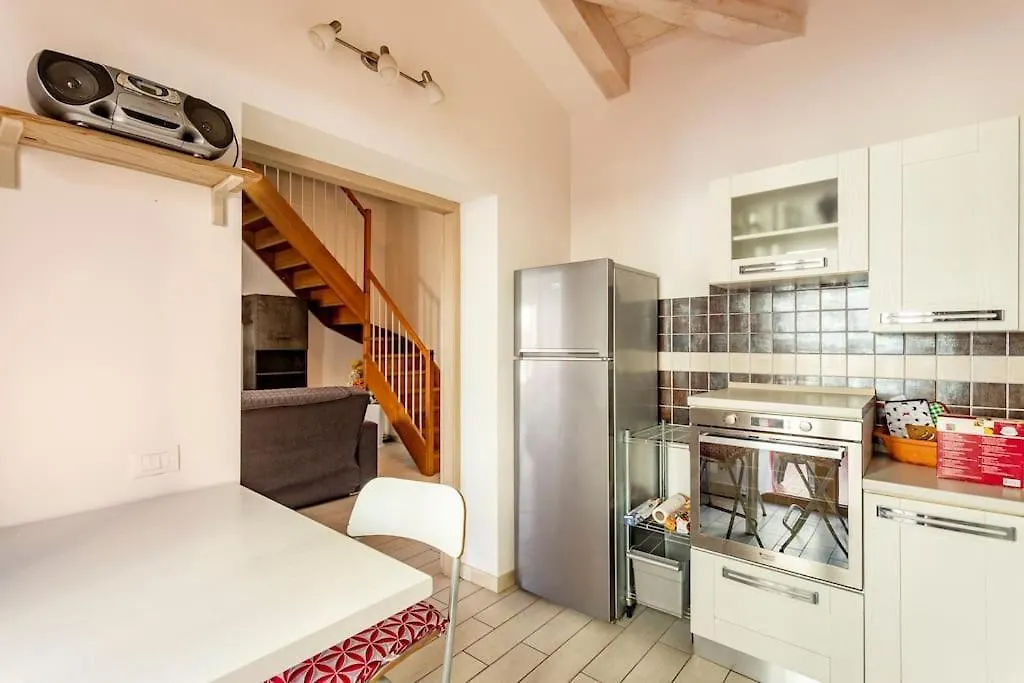 Casa Kurama Apartment Follonica 0*,
