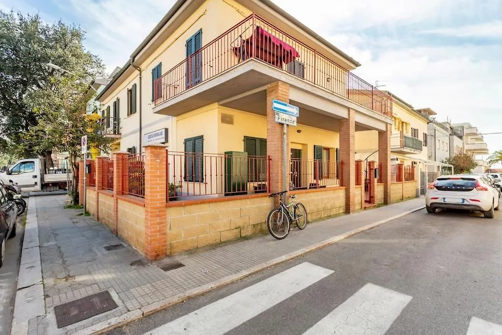 Casa Kurama Apartment Follonica 0*,  Italy